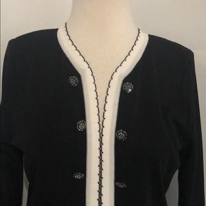 Misook black & white pant set. Top XS, pants S.